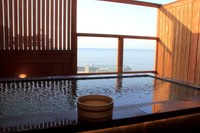 温泉※画像はイメージです（globeds/stock.adobe.com）