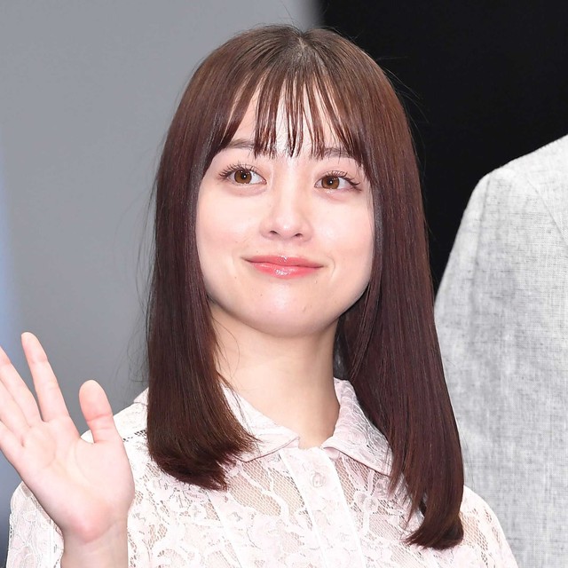 黒髪ロング」の人気女優は？ 2位は芦田愛菜さん、1位はサラサラのストレートロングがトレードマークの女優｜まいどなニュース