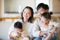 約9割が「産休・育休中に仕事と家庭の両立に不安を感じたことがある」　※画像はイメージです（kapinon/stock.adobe.com）