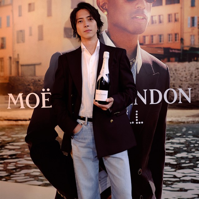 「モエ・エ・シャンドン」のフレンズ オブ ザ ハウス<br>山下智久さんが乾杯！<br>限定デザインボトル ローンチイベントを開催