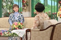 19日放送の「徹子の部屋」に出演する古村比呂（左）と司会の黒柳徹子＝テレビ朝日提供
