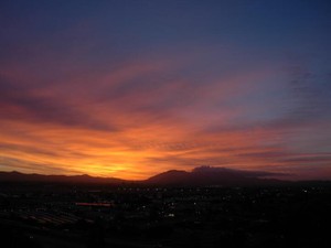 1年前コロナ解雇にあった。夕方の雨上がりの空が私の背中を押してくれた