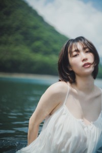 『GIRLS graph.（ガールズグラフ）』（宝島社）に登場する瑚々（撮影／藤本和典）