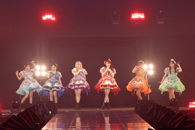 ランウェイの他、ライブステージも披露(提供:©IRC 2026 A/W)