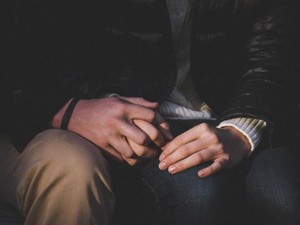 つわり地獄で夫婦共倒れ寸前に。男女共に取得できる「つわり休暇」がほしい