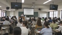 吃音当事者や家族でつくる自助グループ「香川言友会」が開催した出前講座