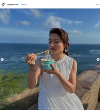 「サタデープラス」のロケでハワイを訪れた清水麻椰アナ（清水アナの公式インスタグラムから）