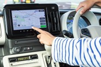 車の売却時にカーナビの初期化は必要？　※画像はイメージです（years/stock.adobe.com）