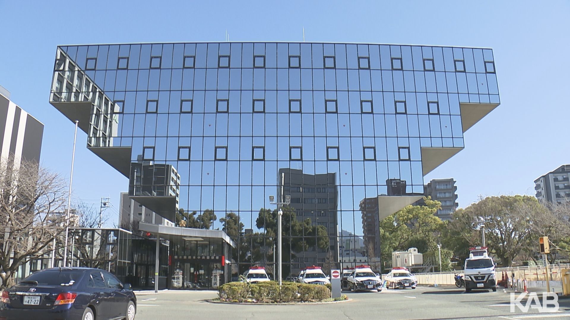 保護責任者遺棄の疑いで母親を逮捕　赤ちゃん抱いたまま発見