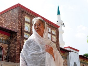 幼子連れてパキスタン移住、型破りな半世紀 督永忠子さん（前編）