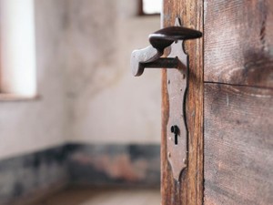 冒険ファンタジー小説のような旅は、「普通」と違う世界を見せた