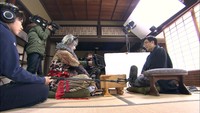 隙のない攻めも通じず？将棋の菅井竜也王位が岡山市のＰＲ動画に登場