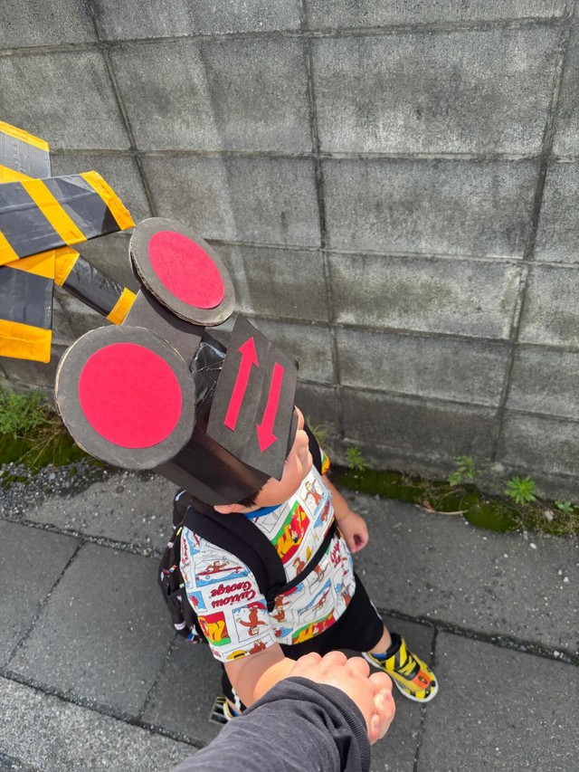 ニッコニコで登園♡（提供：@ginmugi0205さん）
