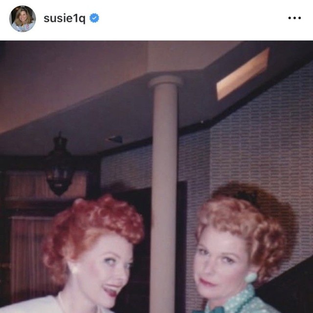 スーザン・セント・ジェームズさんのインスタグラム＠susie1qより