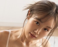 HARUKA（撮影：山雅文　ヘアメイク：高野雄一　スタイリング：佐賀愛衣）