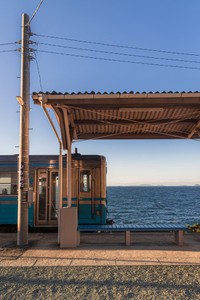 海が見える駅として有名な愛媛県の下灘駅（提供：yuyaさん）