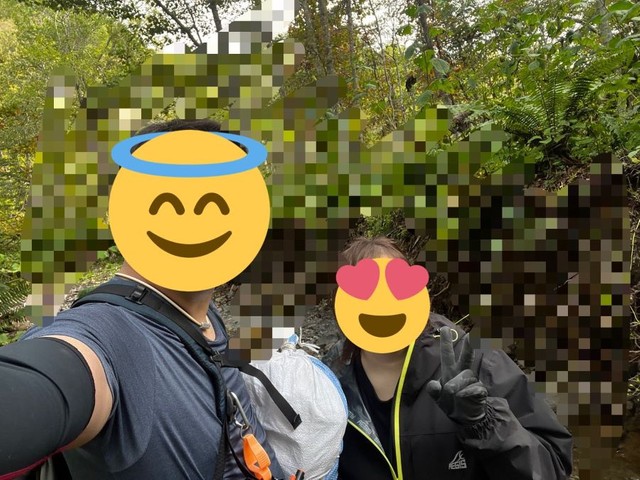 採集活動中のぽにょさんご夫妻 ※ぽにょさん提供