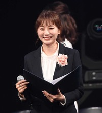 マスカッツの卒業ライブに登場した麻美ゆま＝2022年8月撮影