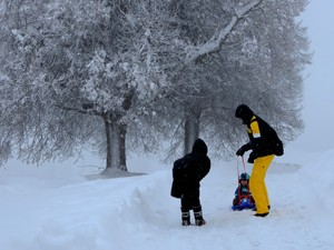 大人になってわかった。父の雪遊びはきっと、愛情の表れであった