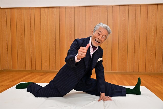 和製ドラゴン大開脚（撮影：石井隼人）