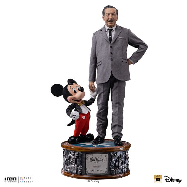 ウォルト・ディズニー＆ミッキーマウスが手をつなぐ！約59cmの1/4