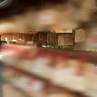 JO1メンバーが奉納し、ファンからも親しまれていた絵馬。現在は、1列に並んだ11枚すべてがなくなっているという（大宮八幡宮提供）