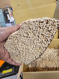 機械の不具合により、長さにバラつきが…廃棄が多く「何をやっているのかわからない」状態だという