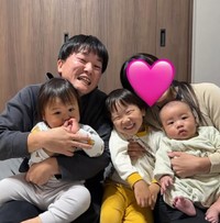 パパの育休期間、三兄弟もとっても幸せそう♡（提供：＠ikukyu_vlogさん）

