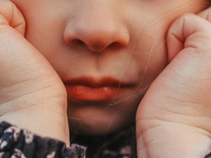 潔癖性のわたしのファーストキスは、2億個の細菌との戦いだった