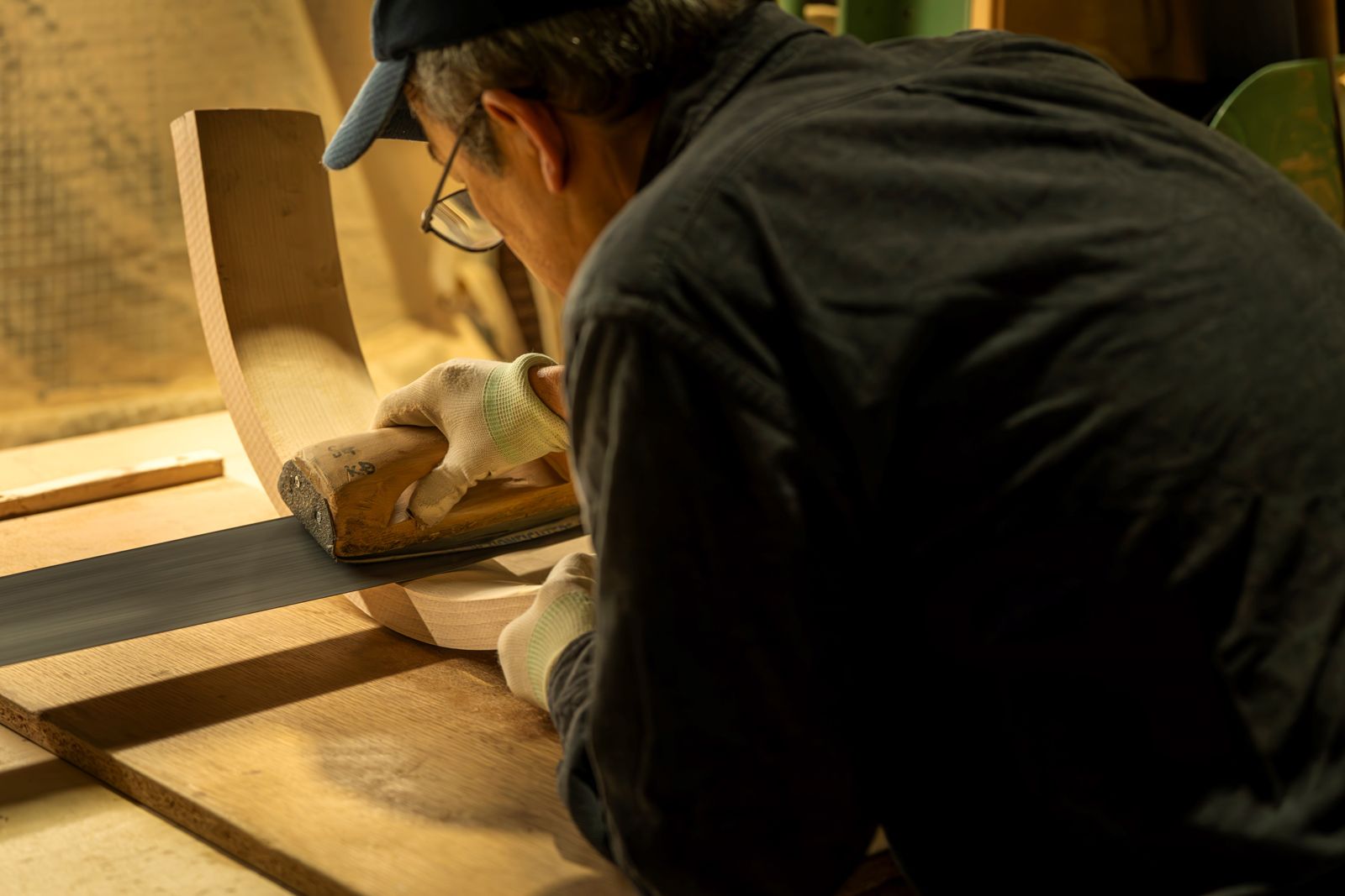 08_【界-奥飛騨】飛騨産業_椅子曲木