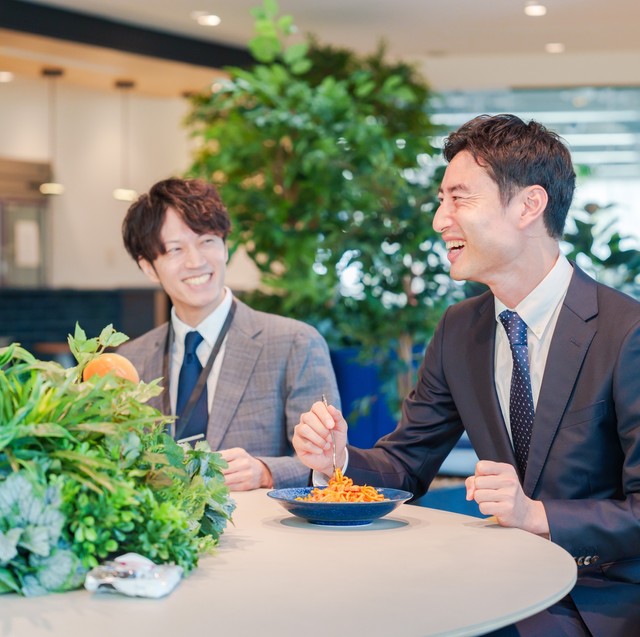 最初は好評だったランチミーティングが非難され始める理由とは？　※画像はイメージです（maroke/stock.adobe.com）