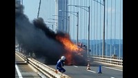 瀬戸大橋上でトラックが炎上　瀬戸中央道・児島ー坂出間が一時通行止めに