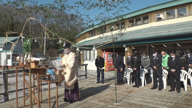 いぶきの里スキー場でシーズンを前に安全祈願祭　岡山・新見市