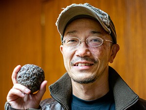 高野秀行さん「幻のアフリカ納豆を追え！」インタビュー　世界に探るネバネバの輪