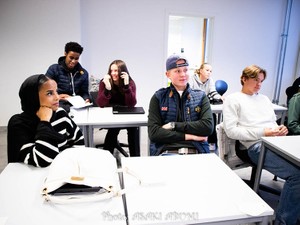 授業で総選挙を語り合うノルウェーの高校生、若者の議論スキルは驚くほど高かった