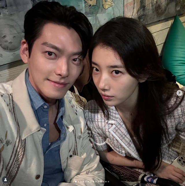 キム・ウビンの公式インスタグラム@____kimwoobinより キム・ウビンとスジ（右）は「魔法のランプにお願い」で、2016年に放送されたドラマ「むやみに切なく」以来の再タッグを組んだ