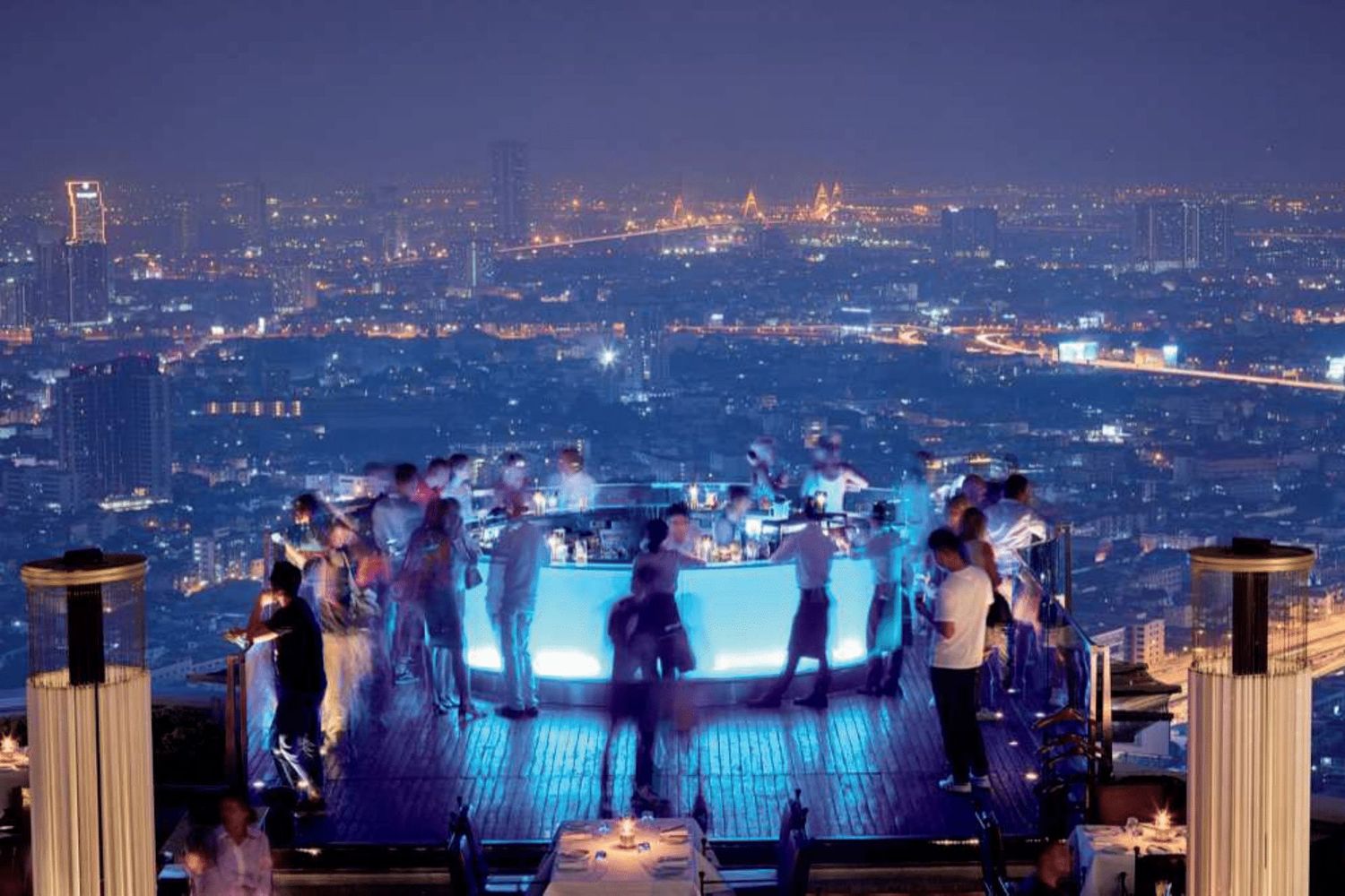 1500_asm59_lubuabangkok_5Gallery_SkyBar-2