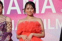 「第3回 横浜国際映画祭」で人生初のレッドカーペットを歩いた蓬莱舞（提供）