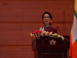 あの日、スーチー氏の演説に各国外交官は黙り込んだ