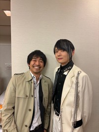 俳優の三嶋健太さん（左）と古川雄輝さん（三嶋さんの公式Xから）