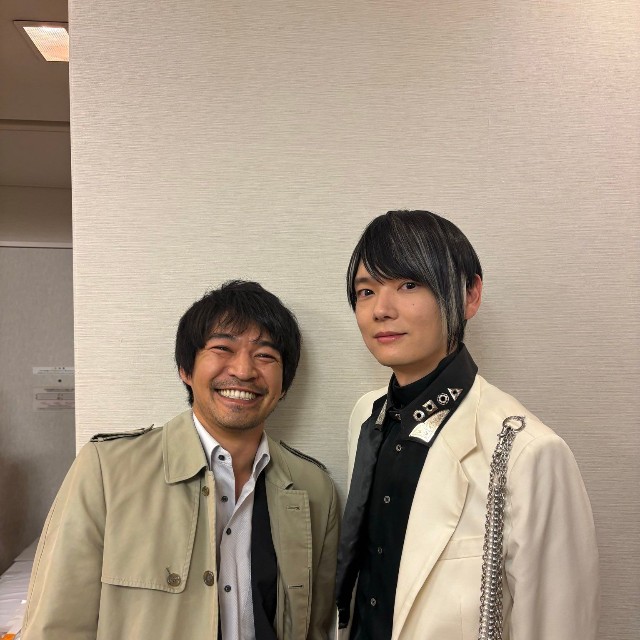 俳優の三嶋健太さん（左）と古川雄輝さん（三嶋さんの公式Xから）