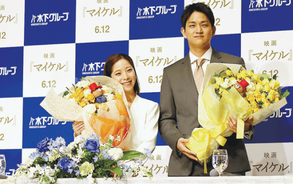 りくりゅうペアが引退会見 ｜ 朝日小学生新聞 | 朝日中高生新聞