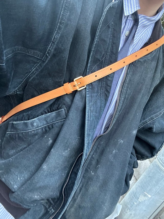 普段は付属のショルダーストラップを付けてショルダーバッグにしています。