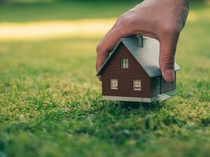 登記簿の土地にはどんな種類がある？　調べ方や「宅地」「雑種地」に該当する土地を解説