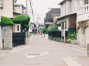 路線価図の見方は？ 相続税申告での土地評価額の調べ方や計算方法を紹介