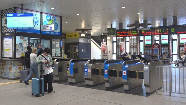 大雨でJRが運転見合わせなど交通機関に影響　岡山の4高校が臨時休校に