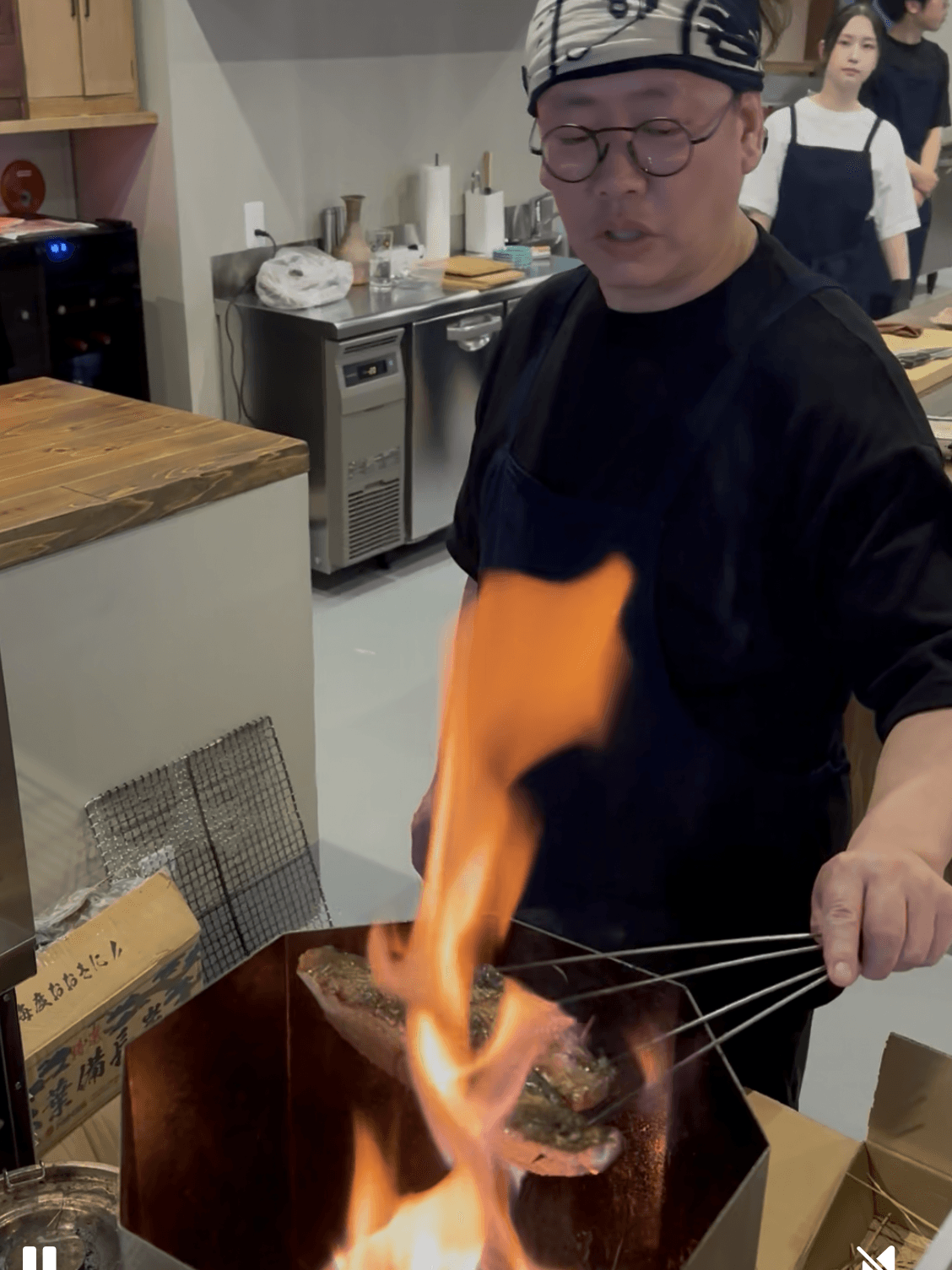 名物の藁焼き