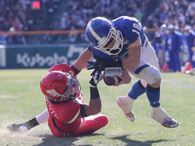 アメフト - 1年生QBが躍動 日本大学フェニックスが関西学院大を下して