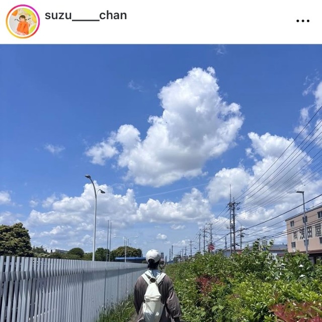 山之内すずインスタグラム(@suzu____chan)より