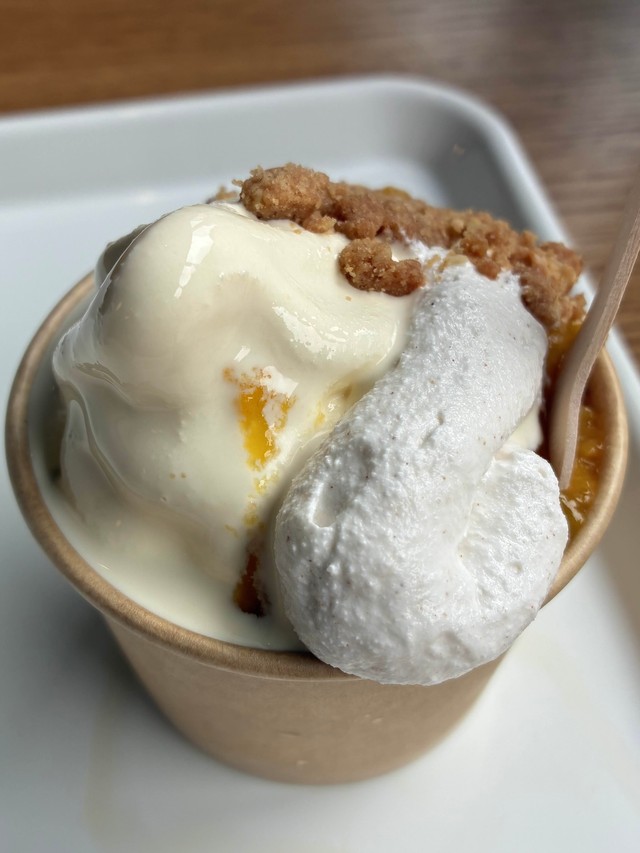 アメリカ：ギャラクシーサンデー現800円。